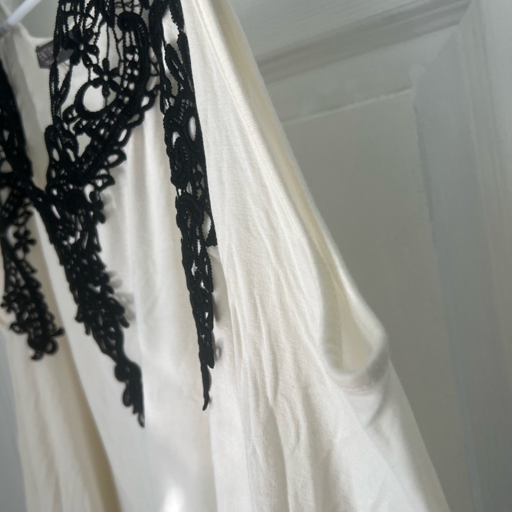 Essentials by Milano Cream Blouse with Black Lace - Picture 3 of 5